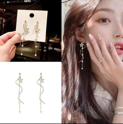 Eye Tassel Cat Style Earrings